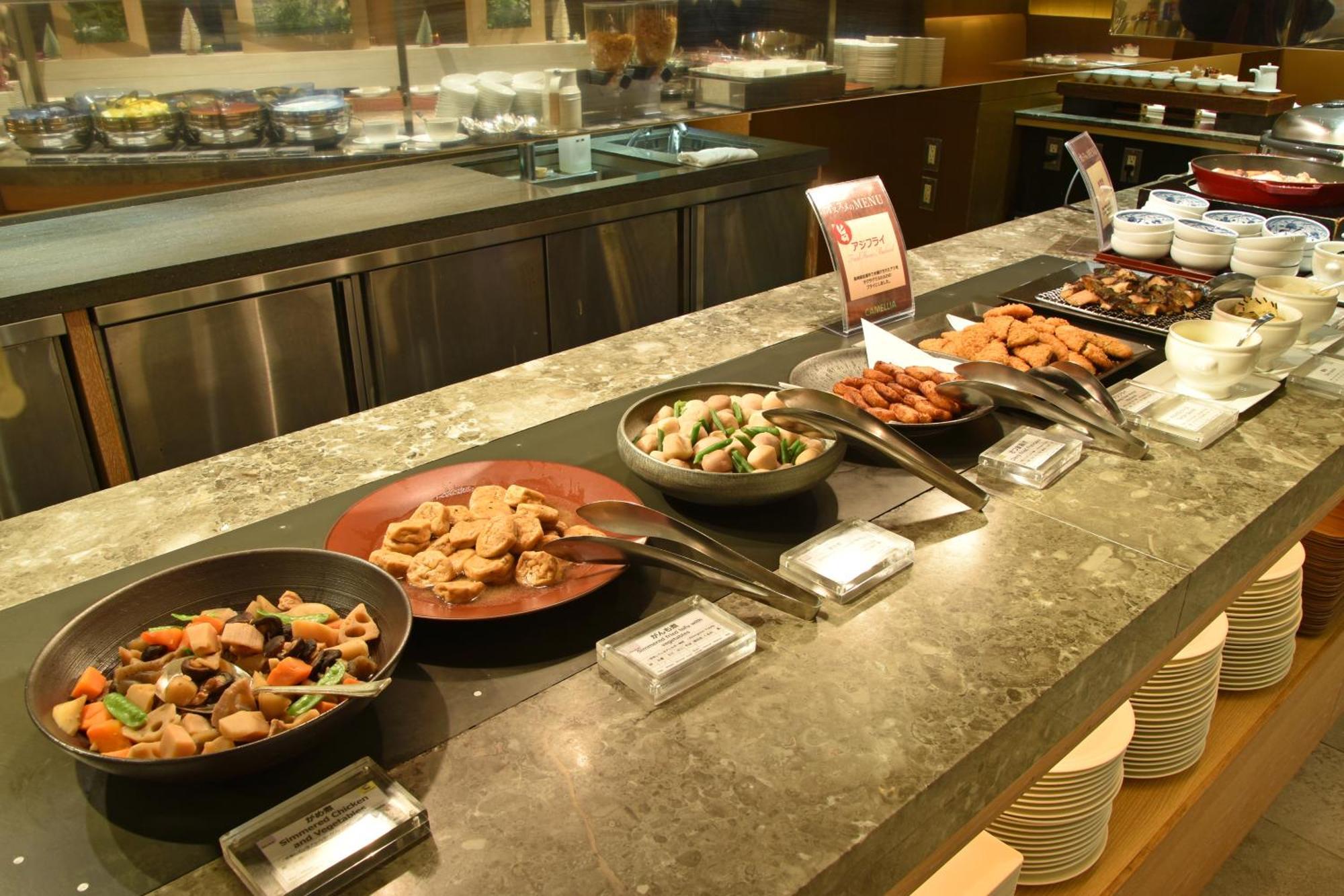 Hotel Okura Fukuoka Fukuoka  Buitenkant foto A buffet at a hotel