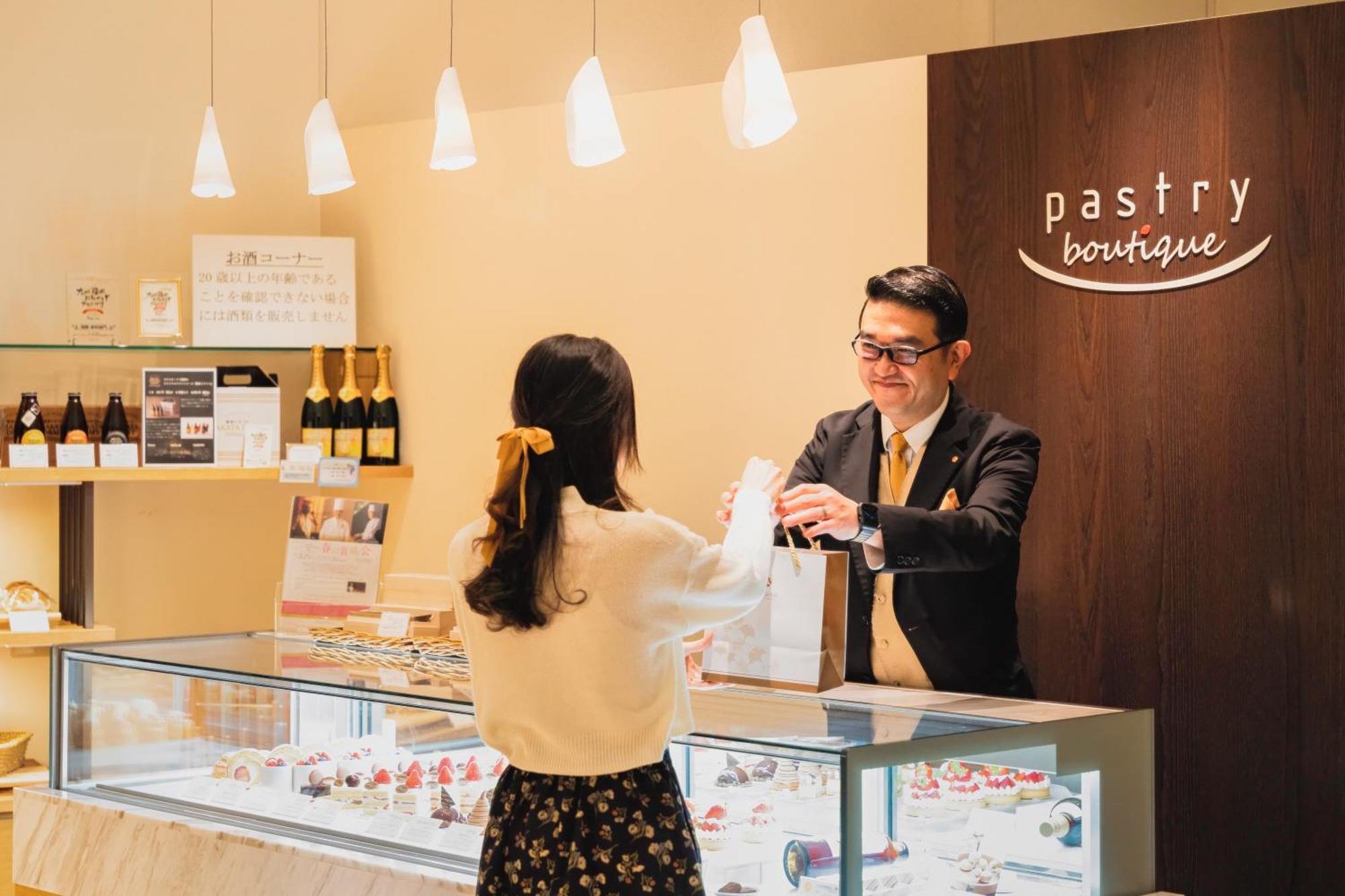 Hotel Okura Fukuoka Fukuoka  Buitenkant foto A pastry boutique in Japan