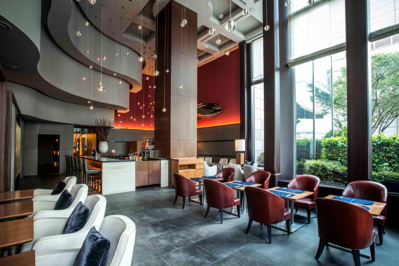 Hotel Okura Fukuoka Fukuoka  Buitenkant foto The lounge at the hotel